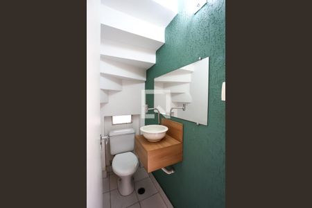 Lavabo de casa à venda com 4 quartos, 250m² em Vila Progredior, São Paulo