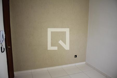 Quarto 1 de apartamento para alugar com 2 quartos, 45m² em Monte Castelo, Contagem