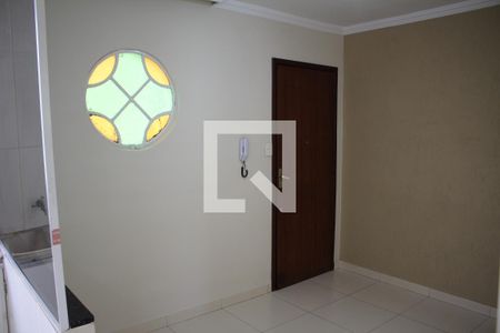 Sala de apartamento para alugar com 2 quartos, 45m² em Monte Castelo, Contagem