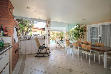 Casa para alugar com 300m², 4 quartos e 4 vagas Casa para alugar com 300m², 4 quartos e 4 vagasÁrea comum