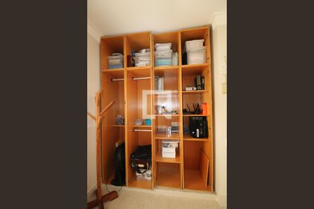 Casa para alugar com 300m², 4 quartos e 4 vagas Casa para alugar com 300m², 4 quartos e 4 vagasQuarto