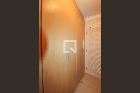 Casa para alugar com 300m², 4 quartos e 4 vagas Casa para alugar com 300m², 4 quartos e 4 vagasCloset - Quarto 4