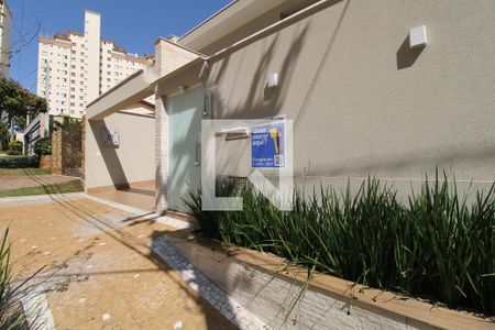 Casa para alugar com 300m², 4 quartos e 4 vagas Casa para alugar com 300m², 4 quartos e 4 vagasFachada