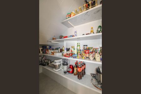 Casa para alugar com 300m², 4 quartos e 4 vagas Casa para alugar com 300m², 4 quartos e 4 vagasDespensa