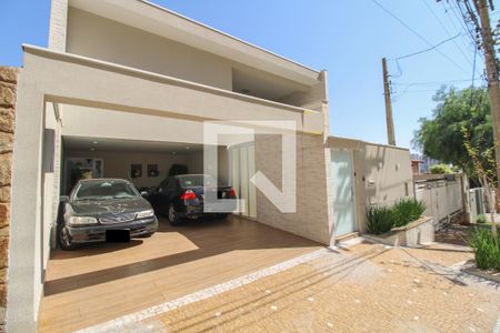 Casa para alugar com 300m², 4 quartos e 4 vagas Casa para alugar com 300m², 4 quartos e 4 vagasÁrea comum