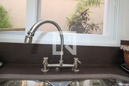 Casa para alugar com 300m², 4 quartos e 4 vagas Casa para alugar com 300m², 4 quartos e 4 vagasCozinha