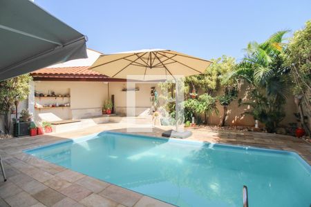 Casa para alugar com 300m², 4 quartos e 4 vagas Casa para alugar com 300m², 4 quartos e 4 vagasÁrea comum