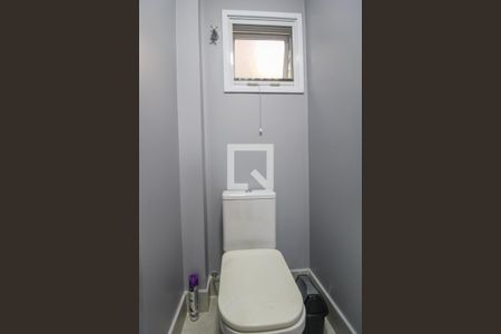 Casa para alugar com 300m², 4 quartos e 4 vagas Casa para alugar com 300m², 4 quartos e 4 vagasBanheiro Social