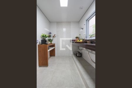 Casa para alugar com 300m², 4 quartos e 4 vagas Casa para alugar com 300m², 4 quartos e 4 vagasCozinha