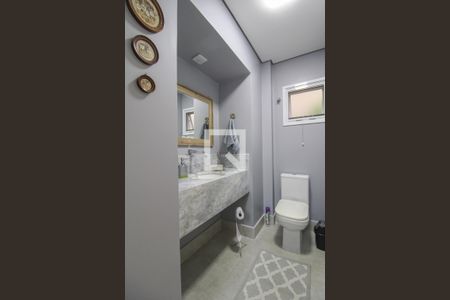 Casa para alugar com 300m², 4 quartos e 4 vagas Casa para alugar com 300m², 4 quartos e 4 vagasBanheiro Social