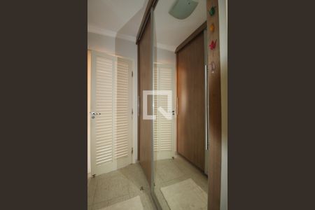 Casa para alugar com 300m², 4 quartos e 4 vagas Casa para alugar com 300m², 4 quartos e 4 vagasCloset - Quarto 3
