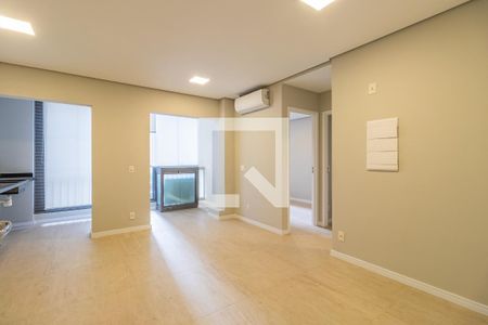 Sala de apartamento à venda com 2 quartos, 52m² em Alphaville Empresarial, Barueri