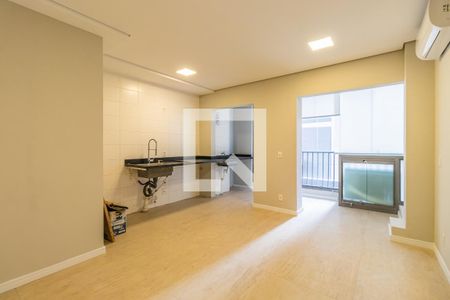 Sala de apartamento à venda com 2 quartos, 52m² em Alphaville Empresarial, Barueri