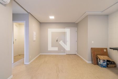 Sala de apartamento à venda com 2 quartos, 52m² em Alphaville Empresarial, Barueri