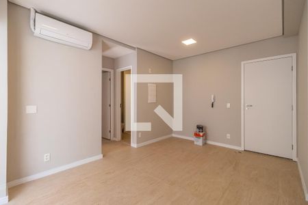 Sala de apartamento à venda com 2 quartos, 52m² em Alphaville Empresarial, Barueri