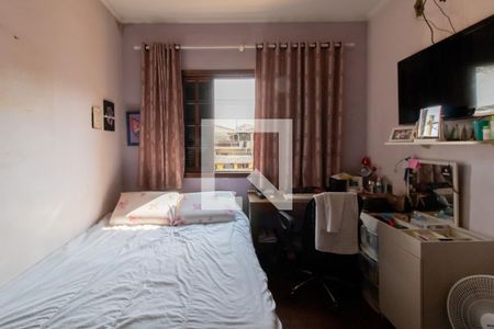 Casa à venda com 225m², 3 quartos e 3 vagas Casa à venda com 225m², 3 quartos e 3 vagasQuarto 2