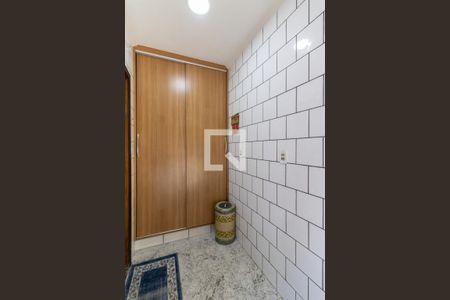 Casa à venda com 225m², 3 quartos e 3 vagas Casa à venda com 225m², 3 quartos e 3 vagasDespensa