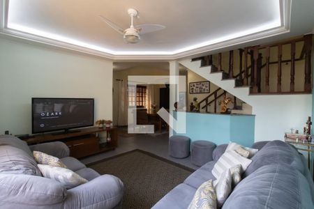 Sala de casa à venda com 3 quartos, 225m² em Gopouva, Guarulhos