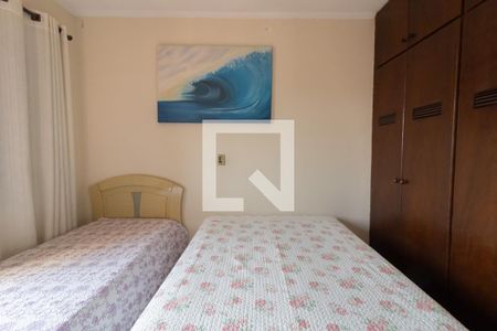 Casa à venda com 225m², 3 quartos e 3 vagas Casa à venda com 225m², 3 quartos e 3 vagasQuarto 3