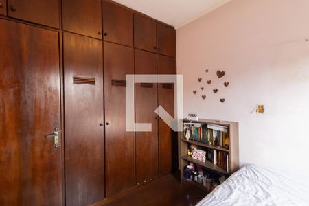 Casa à venda com 225m², 3 quartos e 3 vagas Casa à venda com 225m², 3 quartos e 3 vagasQuarto 2