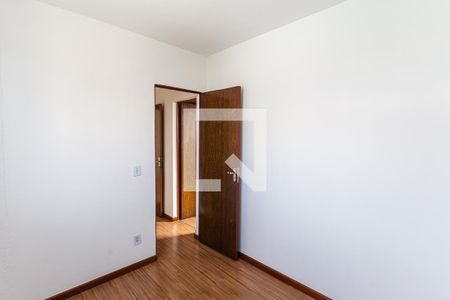 Quarto 1 de apartamento para alugar com 2 quartos, 58m² em Santa Efigênia, Belo Horizonte