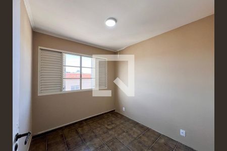 Quarto 1 de apartamento para alugar com 3 quartos, 69m² em Vila Santana, Campinas