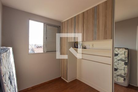 Quarto 2 de apartamento para alugar com 2 quartos, 45m² em Vila Raquel, São Paulo