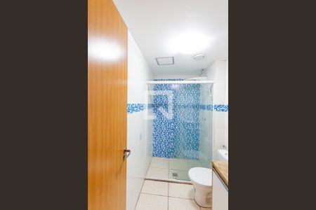 Banheiro  de apartamento para alugar com 2 quartos, 50m² em Utinga, Santo André