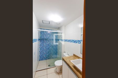 Banheiro  de apartamento para alugar com 2 quartos, 50m² em Utinga, Santo André