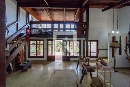 Sala 1 de casa para alugar com 3 quartos, 506m² em Bandeirantes (pampulha), Belo Horizonte