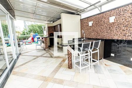 Apartamento à venda com 199m², 3 quartos e 3 vagas Apartamento à venda com 199m², 3 quartos e 3 vagasÁrea comum - Churrasqueira