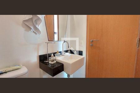 Apartamento à venda com 199m², 3 quartos e 3 vagas Apartamento à venda com 199m², 3 quartos e 3 vagasLavabo