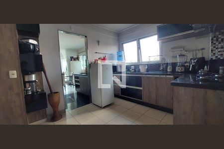 Apartamento à venda com 199m², 3 quartos e 3 vagas Apartamento à venda com 199m², 3 quartos e 3 vagasCozinha