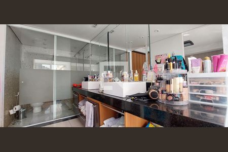 Apartamento à venda com 199m², 3 quartos e 3 vagas Apartamento à venda com 199m², 3 quartos e 3 vagasBanheiro Quarto 3 suíte