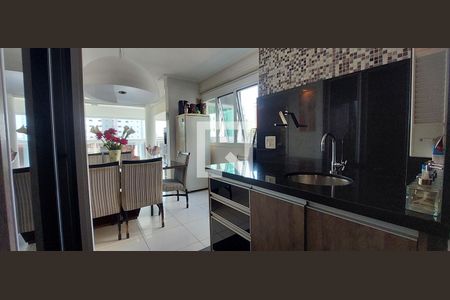 Apartamento à venda com 199m², 3 quartos e 3 vagas Apartamento à venda com 199m², 3 quartos e 3 vagasEspaço Gourmet