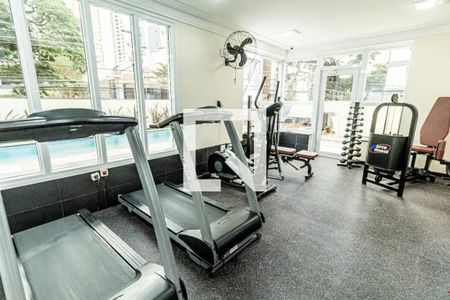 Apartamento à venda com 199m², 3 quartos e 3 vagas Apartamento à venda com 199m², 3 quartos e 3 vagasÁrea comum - Academia