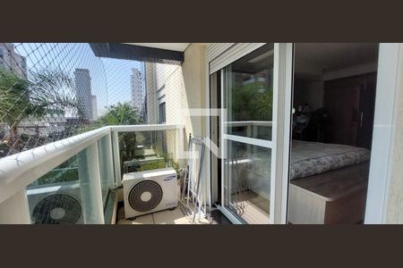 Apartamento à venda com 199m², 3 quartos e 3 vagas Apartamento à venda com 199m², 3 quartos e 3 vagasVaranda Quarto 3 suíte