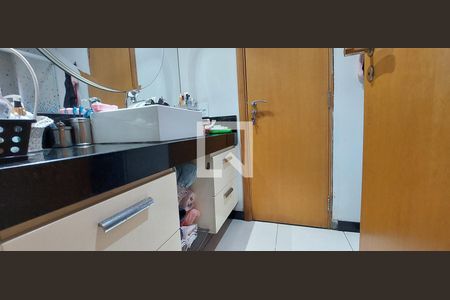 Apartamento à venda com 199m², 3 quartos e 3 vagas Apartamento à venda com 199m², 3 quartos e 3 vagasBanheiro Quarto 1 e 2 suíte