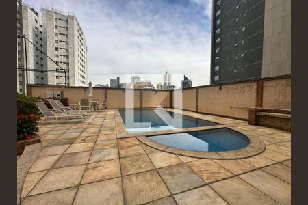 Apartamento à venda com 240m², 4 quartos e 3 vagas Apartamento à venda com 240m², 4 quartos e 3 vagasÁrea comum
