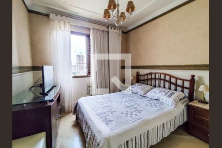 Apartamento à venda com 240m², 4 quartos e 3 vagas Apartamento à venda com 240m², 4 quartos e 3 vagasSuíte 3