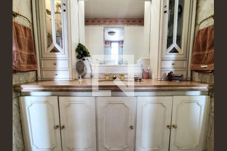 Apartamento à venda com 240m², 4 quartos e 3 vagas Apartamento à venda com 240m², 4 quartos e 3 vagasSuíte 3 e 4 Banheiro