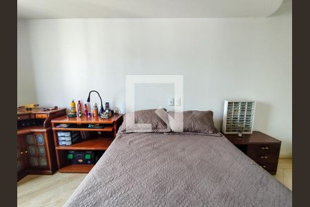 Apartamento à venda com 240m², 4 quartos e 3 vagas Apartamento à venda com 240m², 4 quartos e 3 vagasSuíte 1