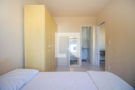 Quarto de apartamento à venda com 1 quarto, 50m² em Jardim Sabará, Porto Alegre