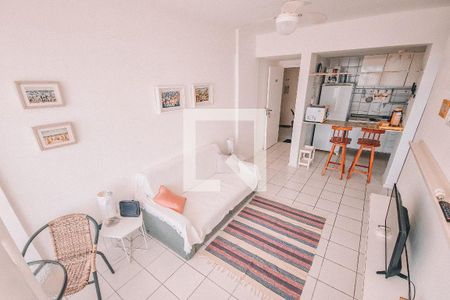 Sala de apartamento para alugar com 1 quarto, 55m² em Ondina, Salvador