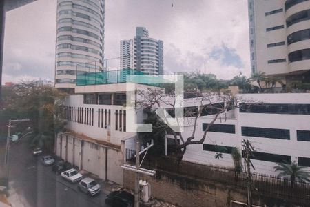 Vista da sala de jantar de apartamento para alugar com 1 quarto, 60m² em Ondina, Salvador