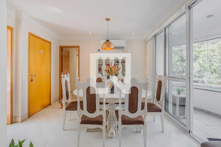 Sala de apartamento à venda com 3 quartos, 101m² em Pinheiros, São Paulo