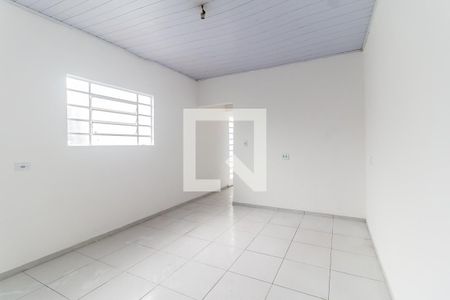 Sala de casa para alugar com 2 quartos, 120m² em Vila Lavinia, Mogi das Cruzes