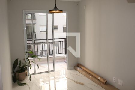 Sala de apartamento para alugar com 2 quartos, 57m² em Jardim Rebelato, Cotia