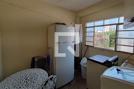 Casa à venda com 340m², 5 quartos e 3 vagas Casa à venda com 340m², 5 quartos e 3 vagasCozinha