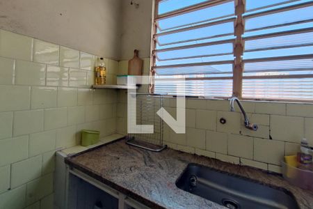 Casa à venda com 340m², 5 quartos e 3 vagas Casa à venda com 340m², 5 quartos e 3 vagasCozinha